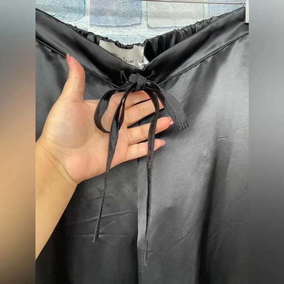 MARQUES' ALMEIDA
Feather-embellished kick-flare satin trousers size 10 - Picture 7 of 16